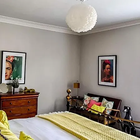 42 Is The Answer- Stunning Townhouse Appearing On Tv Show Prázdninový dům York