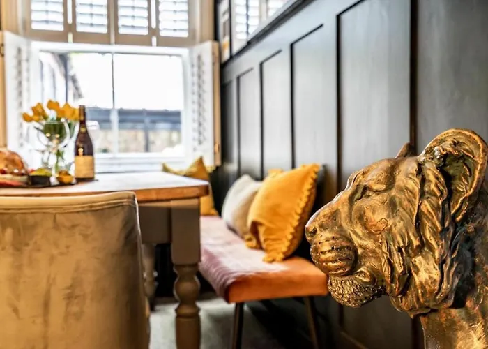 42 Is The Answer- Stunning Townhouse Appearing On Tv Show *