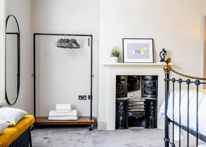 Сasa de vacaciones 42 Is The Answer- Stunning Townhouse Appearing On Tv Show York