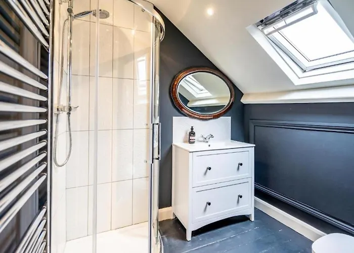 42 Is The Answer- Stunning Townhouse Appearing On Tv Show Сasa de vacaciones